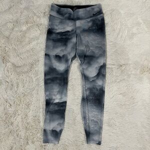 Victoria Sport Mesh Knockout Tight - NWOT